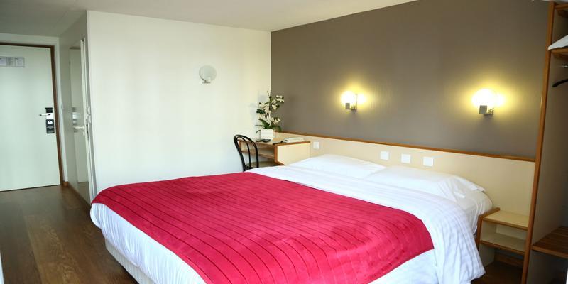 Hotel Restaurant Maison Blanche Ренжи Екстериор снимка