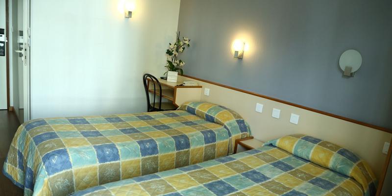 Hotel Restaurant Maison Blanche Ренжи Екстериор снимка