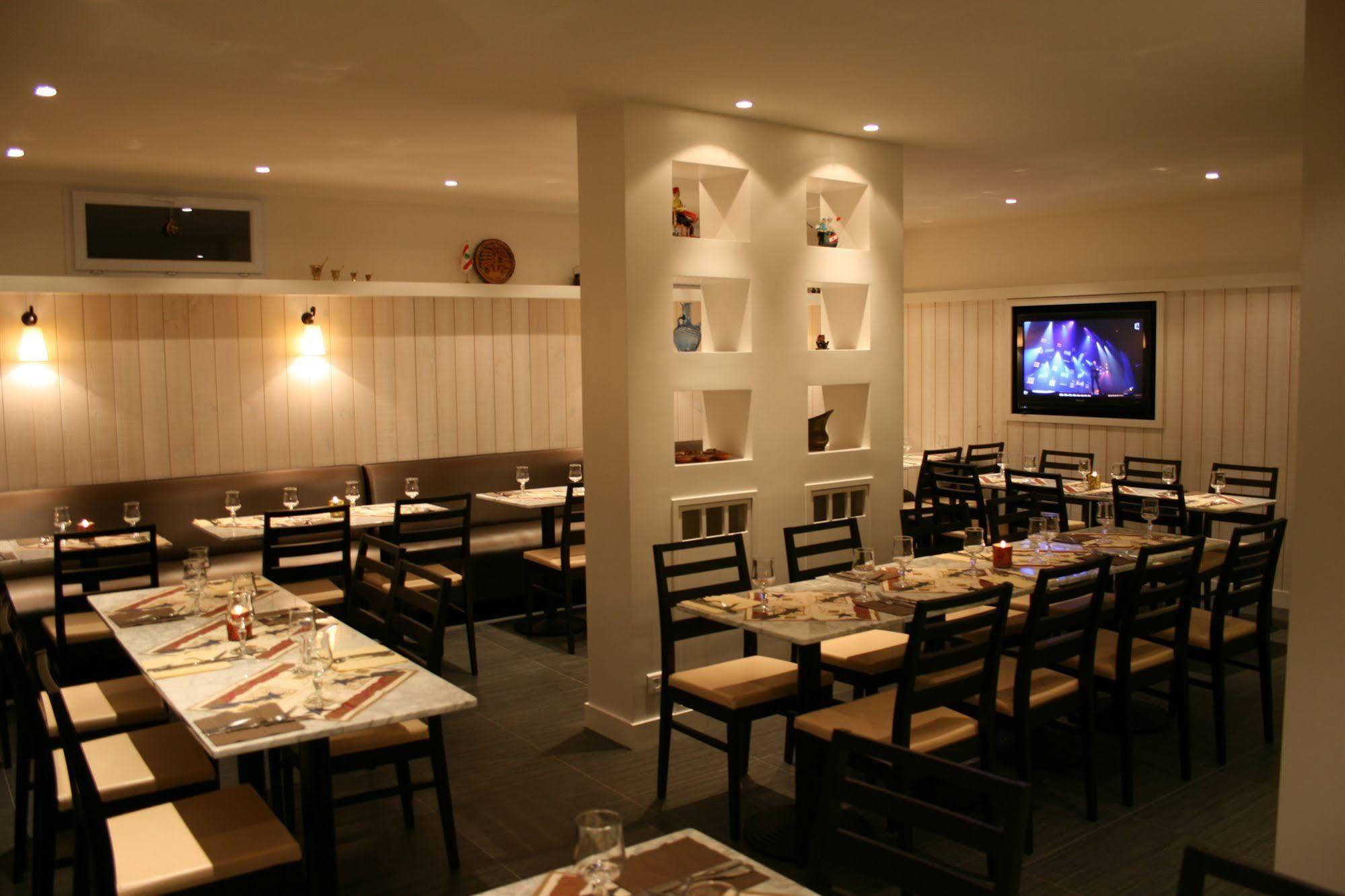 Hotel Restaurant Maison Blanche Ренжи Екстериор снимка