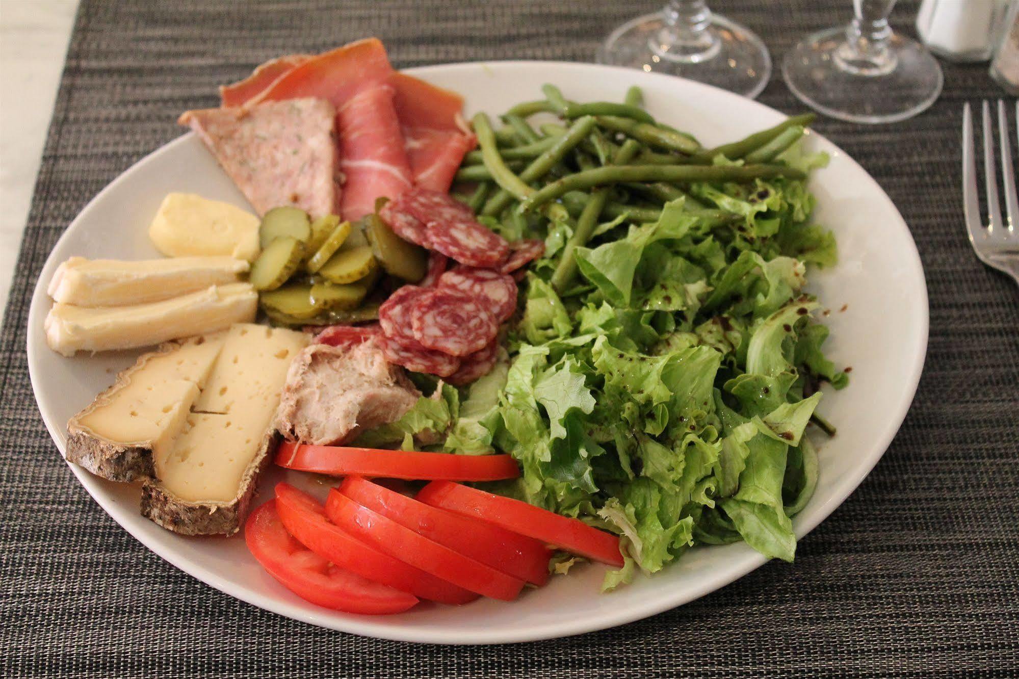 Hotel Restaurant Maison Blanche Ренжи Екстериор снимка