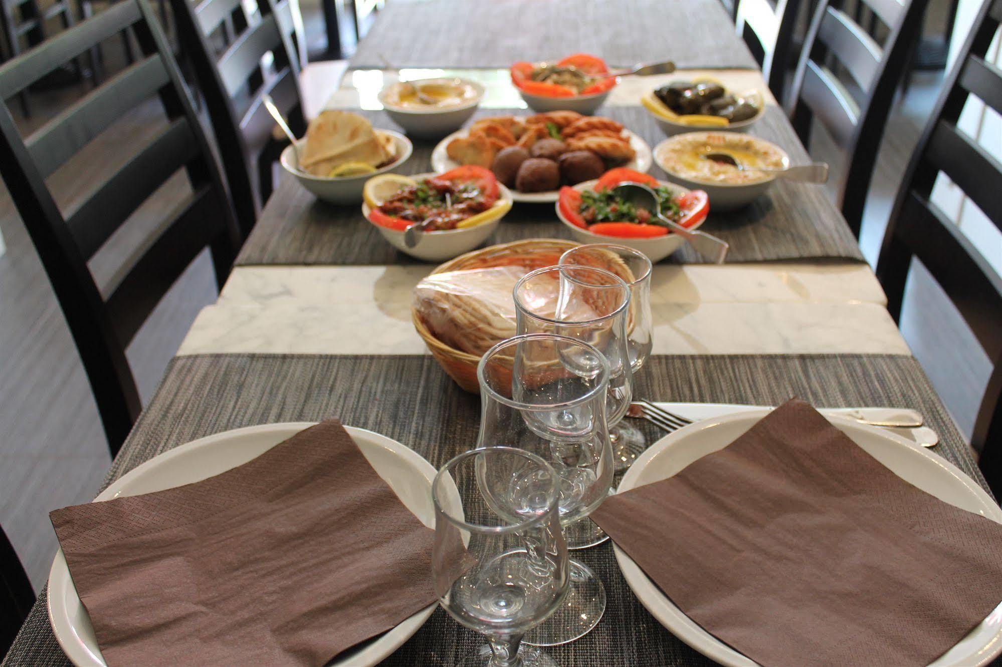 Hotel Restaurant Maison Blanche Ренжи Екстериор снимка
