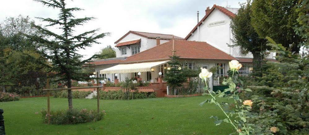 Hotel Restaurant Maison Blanche Ренжи Екстериор снимка